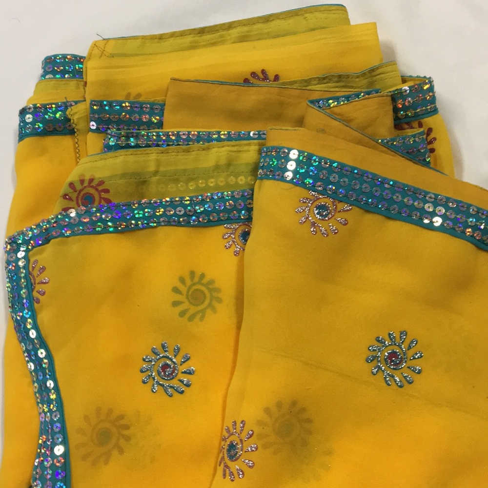 Saree - Picture 2 of 2